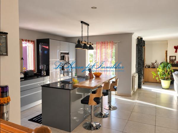 Saint Martin de valgalgues maison à étage de type F5 avec garage et piscine sur 629m2 de terrain