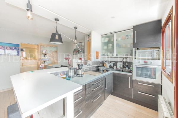 Paris 11e, Quartier recherché : Studio 29 m² en étage élevé