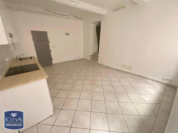 Appartement à louer 3 pièces 64.1m² Toulon (83000)