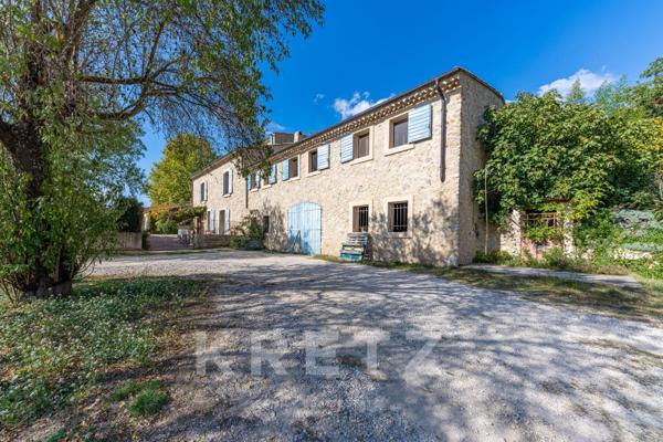 Ancienne Ferme entièrement rénovée de 700 m²  à Gréoux-les-Bains