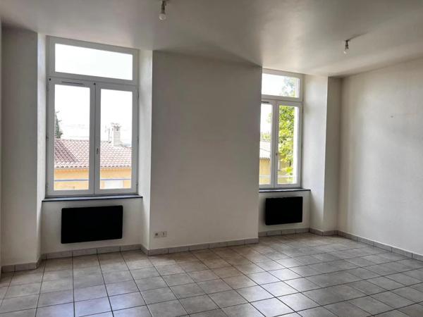Appartement à louer à Villeneuve-de-Berg (07170)