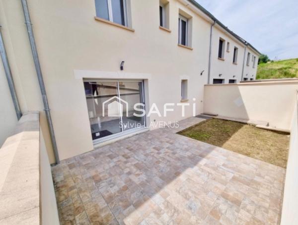 A CROUY 02, MAISON DE 2024 5 P. AVEC 4 CHAMBRES SUR UN TERRAIN DE 150 M2.