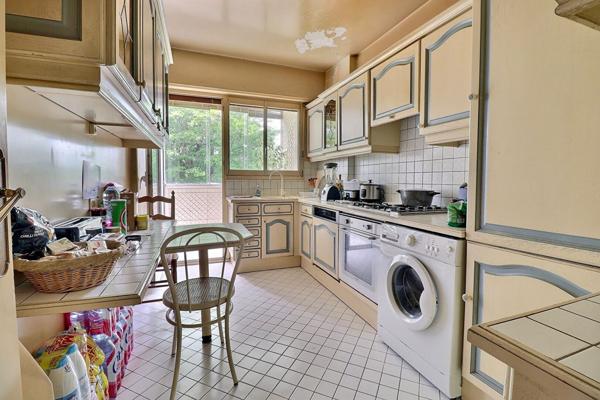 EXCLUSIVITE - CHAMBOURCY - Appartement de 87.64m² au 2ème étage.