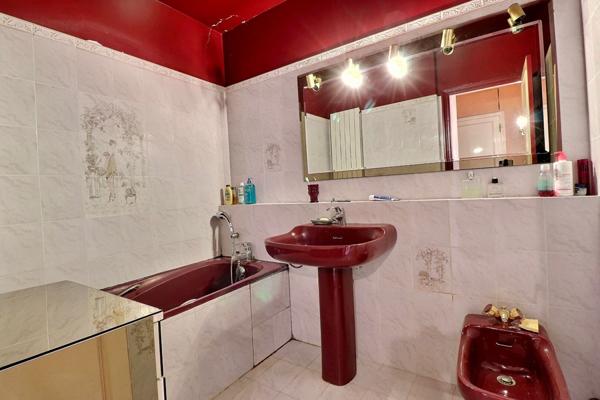 EXCLUSIVITE - CHAMBOURCY - Appartement de 87.64m² au 2ème étage.