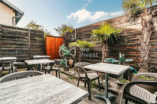 RESTAURANT / PIZZERIA AVEC MURS COMMERCIAUX – LICENCE IV – TERRASSE