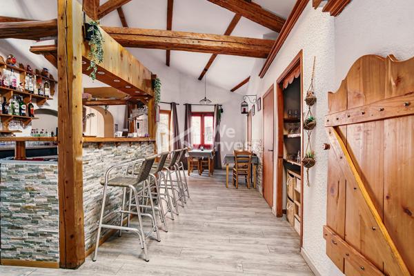 RESTAURANT / PIZZERIA AVEC MURS COMMERCIAUX – LICENCE IV – TERRASSE