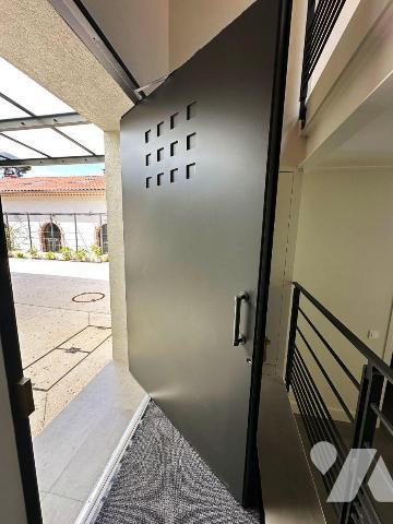 A VENDRE - LA SEYNE-SUR-MER - 83500 ? VAR ? L'EGUILLETTE PROCHE TAMARIS - SPACIEUX LOFT T5 DE 2...