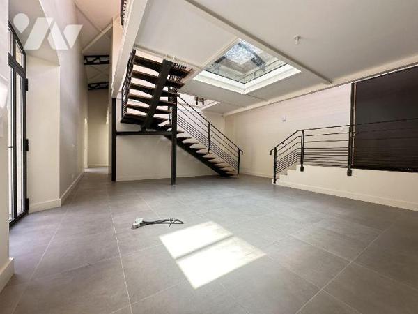 A VENDRE - LA SEYNE-SUR-MER - 83500 ? VAR ? L'EGUILLETTE PROCHE TAMARIS - SPACIEUX LOFT T5 DE 2...