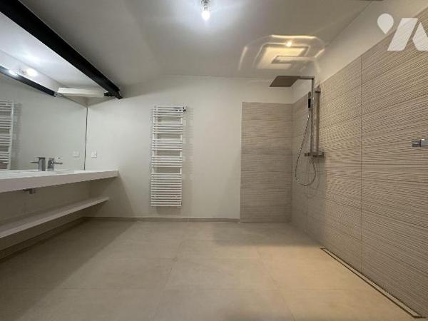 A VENDRE - LA SEYNE-SUR-MER - 83500 ? VAR ? L'EGUILLETTE PROCHE TAMARIS - SPACIEUX LOFT T5 DE 2...