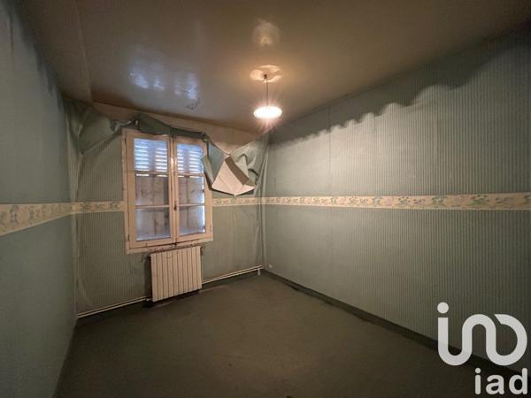 Maison 6 pièces de 120 m² à Vivy (49680)