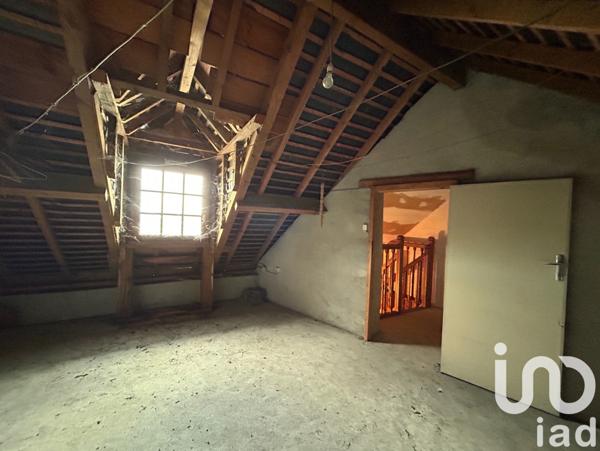 Maison 6 pièces de 120 m² à Vivy (49680)