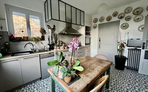 Maison à vendre    8 pièces •  Couzeix