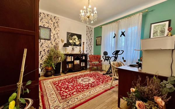 Maison à vendre    8 pièces •  Couzeix