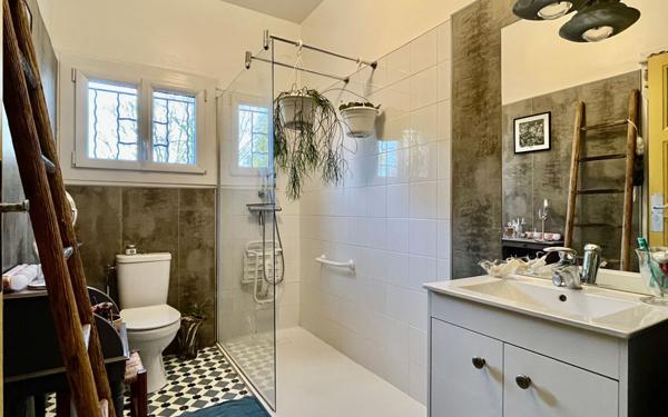 Maison à vendre    8 pièces •  Couzeix