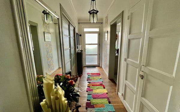 Maison à vendre    8 pièces •  Couzeix