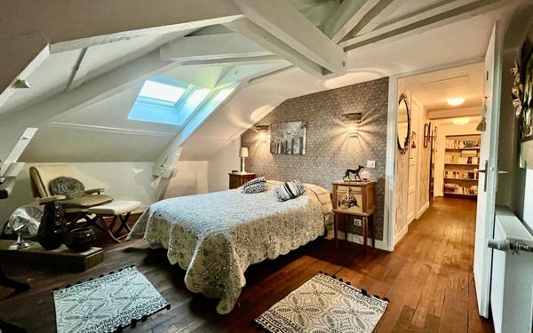 Maison à vendre    8 pièces •  Couzeix