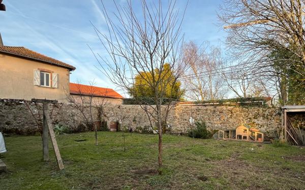 Maison à vendre    8 pièces •  Couzeix