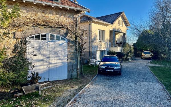 Maison à vendre    8 pièces •  Couzeix