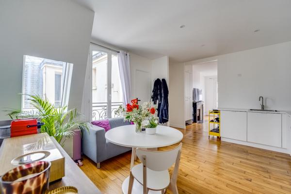 VENTE — APPARTEMENT T2 45 M² | LEVALLOIS-PERRET Cœur de Levallois | Entièrement rénové | Cave incluse