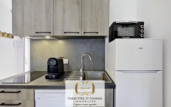 Sarlat-la-Canéda (24200) Sarlat. 7 Chambres d'hôtes / studios, aménagés, + grand logement privé. Idéal activité. Piscine chauffée - Ja