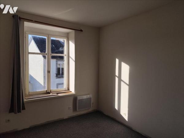 A VENDRE BOURG DE COLLOREC MAISON A FINIR DE RENOVER