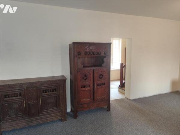 A VENDRE BOURG DE COLLOREC MAISON A FINIR DE RENOVER