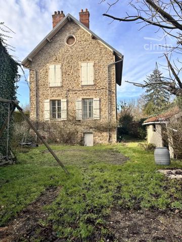 Maison en pierre meulière – Ancienne Poste du village – Congis-sur-Thérouanne