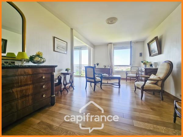 Appartement DE 104 m² à vendre 5 pièces POITIERS (86), rénovation de qualité.