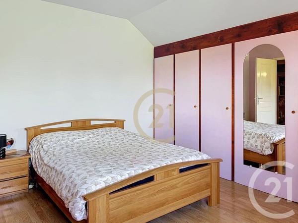 Maison à vendre  6 pièces - 122,80 m 2   VILLECRESNES  - 94