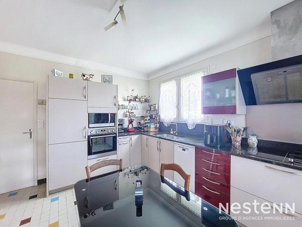 À Vendre Maison de 134 m² avec sous-sol, piscine chauffée et jardin clôturé à Eauze