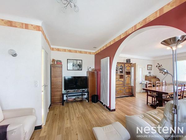 À Vendre Maison de 134 m² avec sous-sol, piscine chauffée et jardin clôturé à Eauze