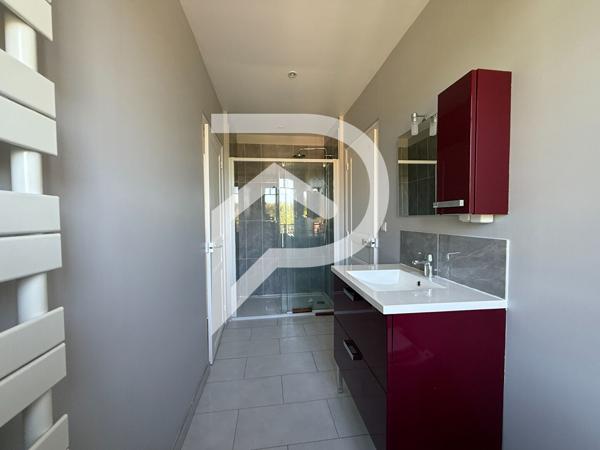Maison 10 pièces 255 m2