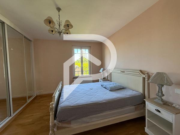 Maison 10 pièces 255 m2