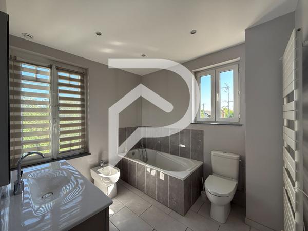 Maison 10 pièces 255 m2
