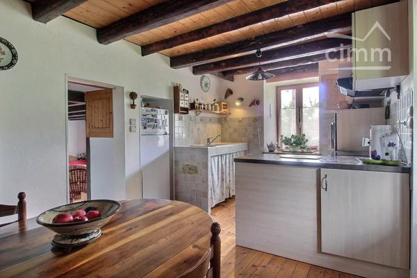 A VENDRE - THEYS - Maison de charme en pierre – Vue sur la nature et calme absolu