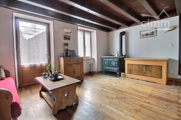 A VENDRE - THEYS - Maison de charme en pierre – Vue sur la nature et calme absolu