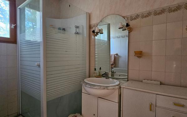 Maison à vendre    5 pièces •  Courcoué