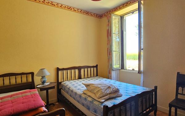 Maison à vendre    5 pièces •  Courcoué