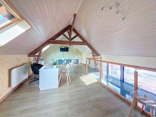 Local commercial centre bourg de Mesanger, 59.7m², belle visibilité