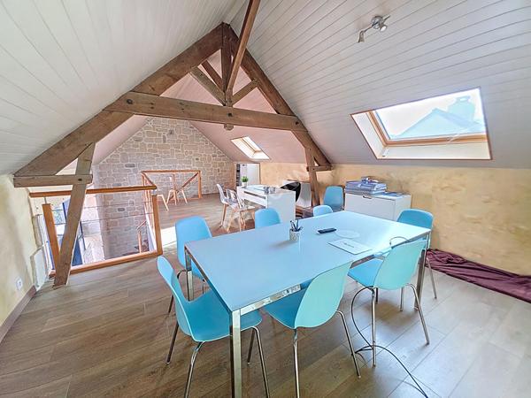 Local commercial centre bourg de Mesanger, 59.7m², belle visibilité