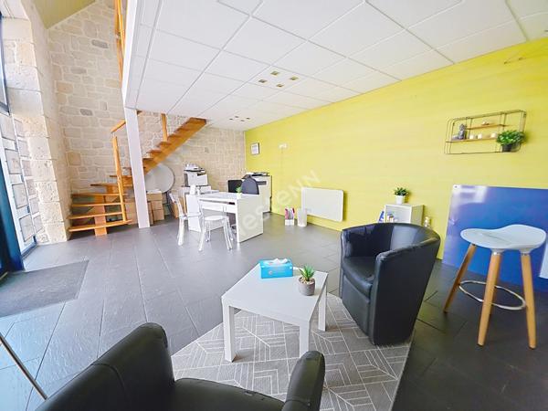 Local commercial centre bourg de Mesanger, 59.7m², belle visibilité