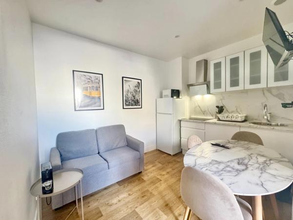 Maison 4 pièces entièrement rénovée proche marché du Montfort
