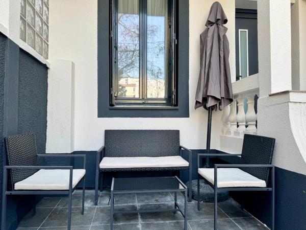Maison 4 pièces entièrement rénovée proche marché du Montfort