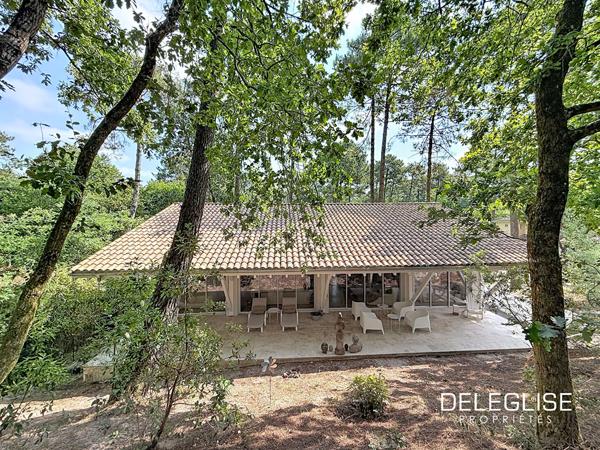 Ref. 1695 : Villa d’Architecte contemporaine – Golf de Biscarrosse