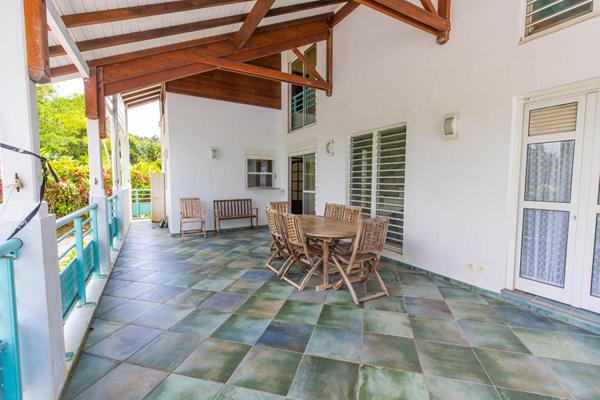 Villa d'Exception 316 m² avec Piscine, Petit-Bourg, Section La Glacière