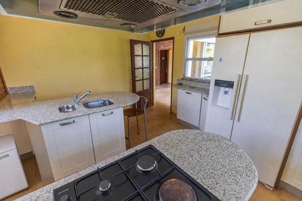 Villa d'Exception 316 m² avec Piscine, Petit-Bourg, Section La Glacière