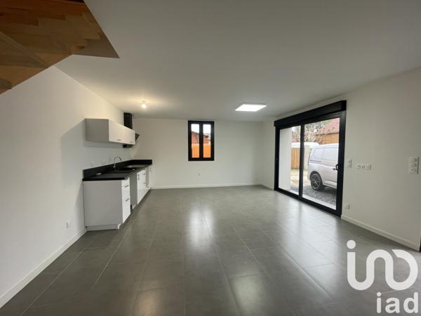 Maison 3 pièces de 67 m² à Mios (33380)