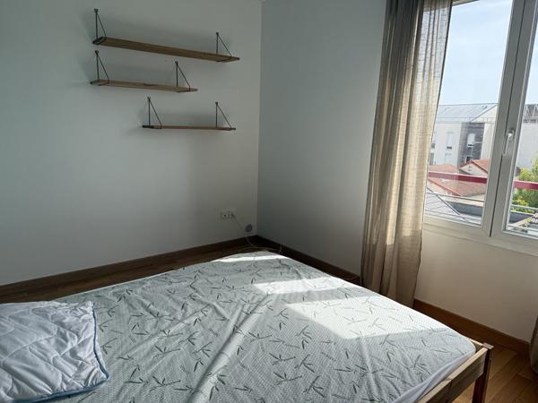 Appartement Romainville 4 pièce(s) 91 m2