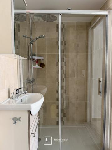 Maison
                                                                                                                                                                                                                                                                                                                        5 pièce(s)                                                                                                                                                                                                          3 chambre(s)                                                                                                                                                                                                          137  m²