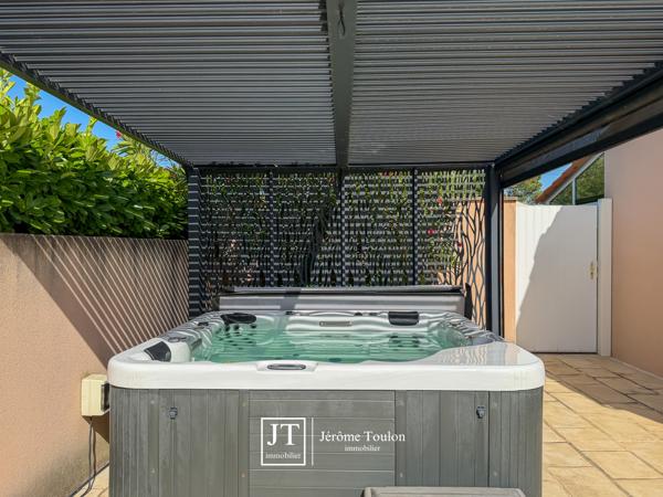 Maison
                                                                                                                                                                                                                                                                                                                        5 pièce(s)                                                                                                                                                                                                          3 chambre(s)                                                                                                                                                                                                          137  m²